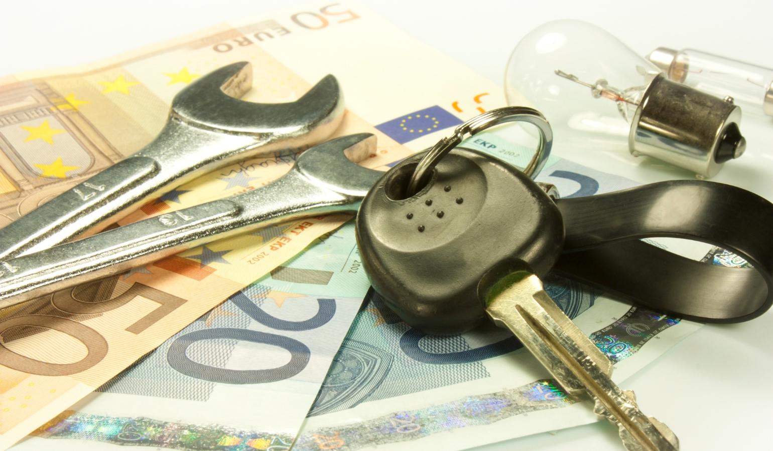 車の維持費イメージ