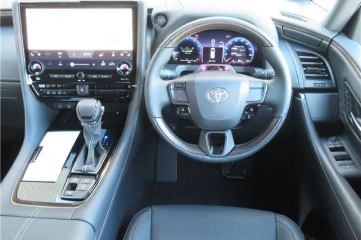 アルファードインパネ例