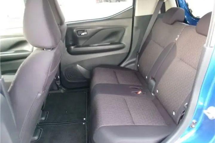 デイズの後部座席