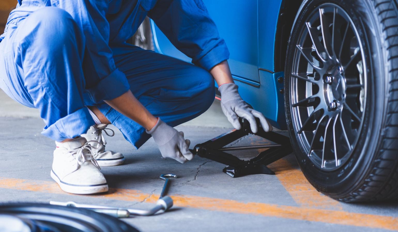 タイヤ交換のイメージ