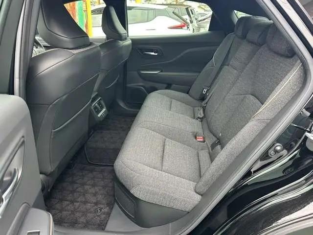 トヨタクラウンクロスオーバー、リアシート